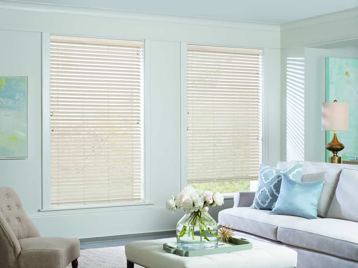 EverWood® Alternative Wood Blinds near Peoria, Illinois (IL) and other simple Hunter Douglas window treatments