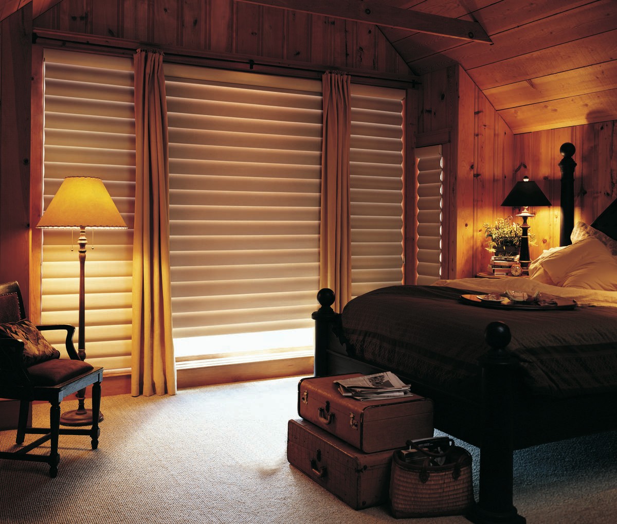 Design Studio™ Side Panels near Peoria, Illinois (IL) from Hunter Douglas for your home